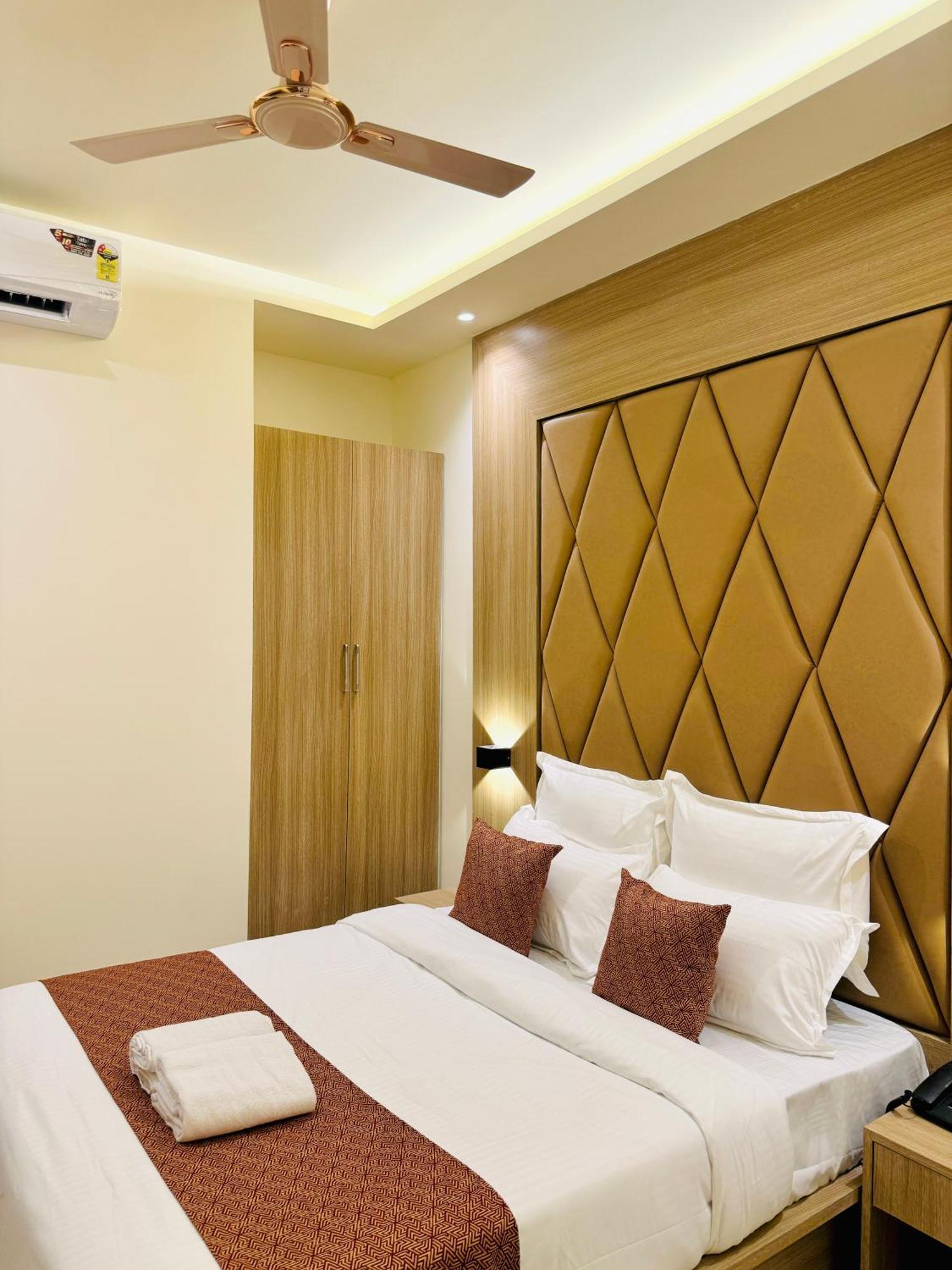 Hotel Bellamont Mumbai (Bombay)